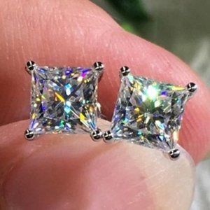 *2.5 ct Square Princess Cut Diamond Stud Earrings